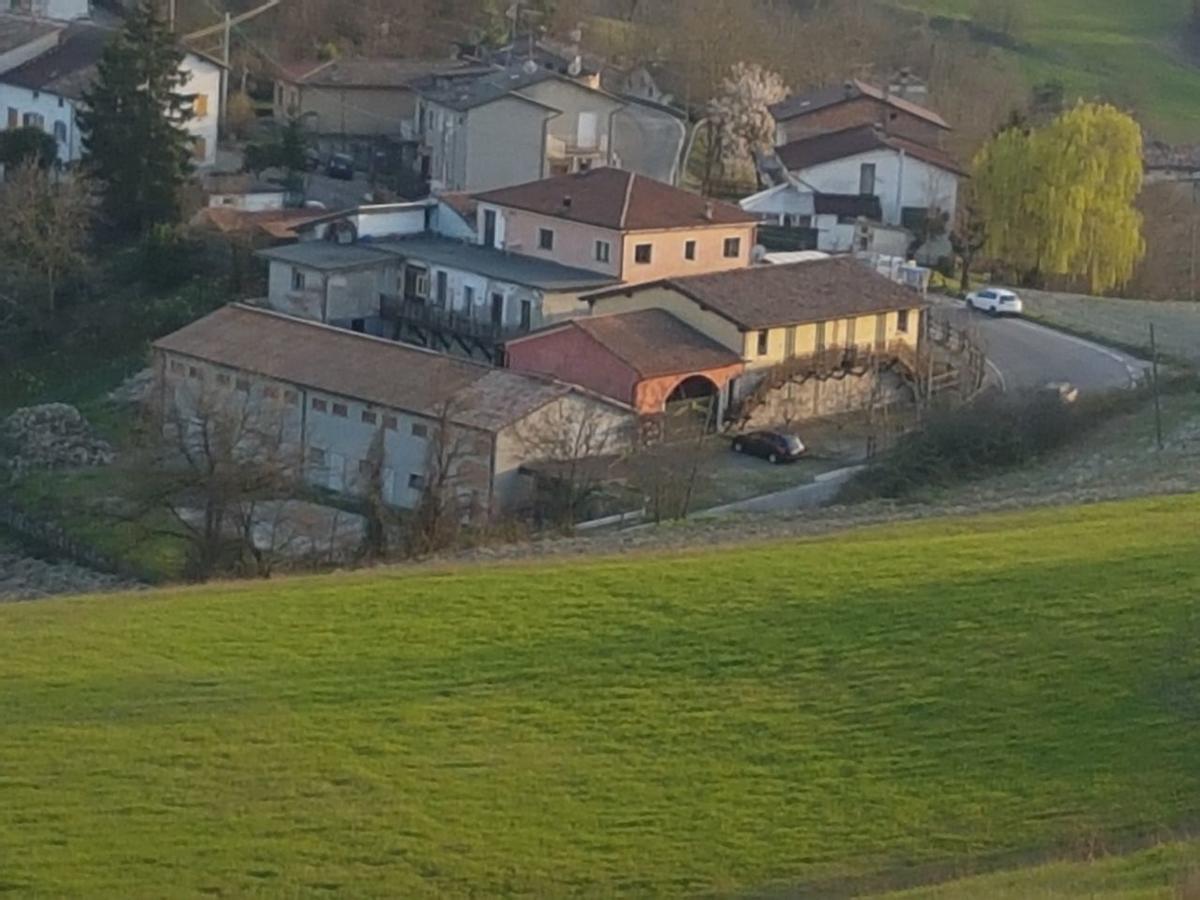 Agriturismo Di Sordiglio Casina Luaran gambar